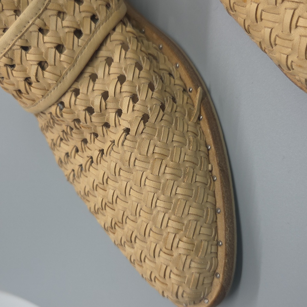 Freda Salvador Keen Mule Woven Tan Slip-On - Picture 14 of 16